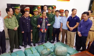 Đối tượng cùng tang vật bị bắt giữ