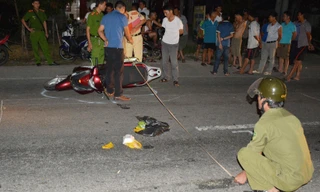 Cảnh sát tung quân truy tìm tài xế lái ô tô tông nhiều người bị thương