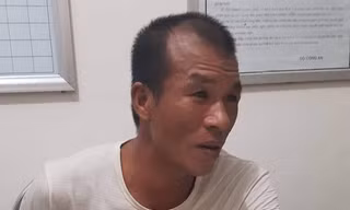 Gã đàn ông hung hãn chém gục hàng xóm, tấn công cảnh sát