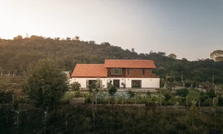 Ngôi làng như ‘thiên đường’ giữa lòng đô thị