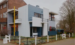 Ngắm nhìn ngôi nhà 100 năm tuổi 