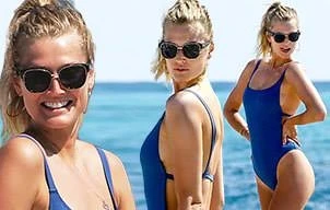 Tình cũ tài tử Titanic tiếp tục khoe dáng nữ thần