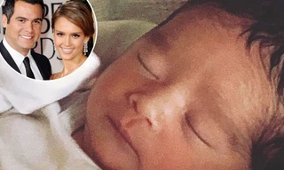 ‘Thiên thần bóng tối’ Jessica Alba sinh con thứ 3 