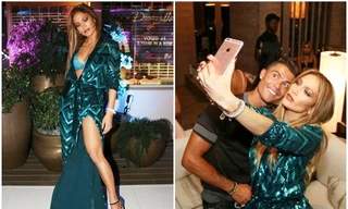 Jennifer Lopez mặc táo bạo, thân mật bên CR7 trong tiệc sinh nhật