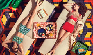 Dàn ‘chân dài’ thả dáng đón tiệc hè sôi động