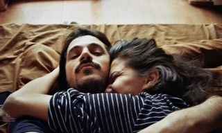 Tư thế ngủ tiết lộ hôn nhân của bạn