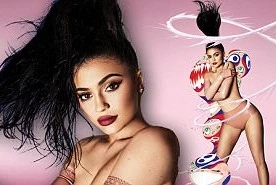 Em gái 19 tuổi của Kim Kardashian táo bạo và nóng bỏng