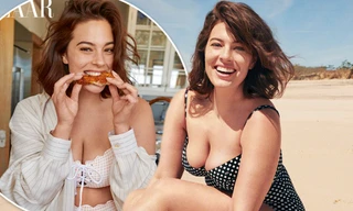 Nàng béo Ashley Graham tròn đầy quyến rũ với áo tắm 