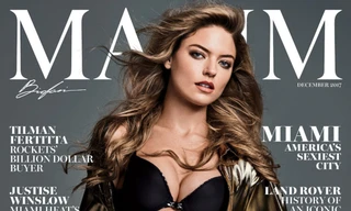 Thiên thần nội y bị vẹo cột sống vẫn gợi cảm táo bạo