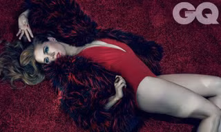 Amy Adams gây bất ngờ với hình ảnh quyến rũ lạ thường