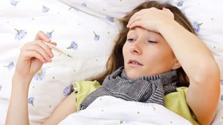 Cảm thấy ớn lạnh, đừng chủ quan vì có thể đó là dấu hiệu sốt rét