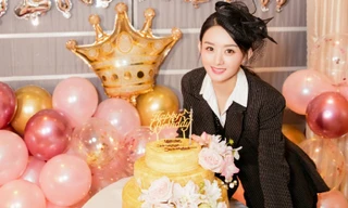 'Sở Kiều' Triệu Lệ Dĩnh rạng ngời nhan sắc gái một con