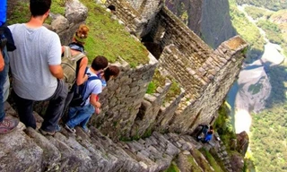 10 bậc thang trên thế giới khiến du khách phải rùng mình 