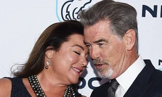 Ngưỡng mộ tình yêu bền chặt của vợ chồng ‘điệp viên 007’ Pierce Brosnan 