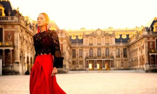 Minh tinh U60 Củng Lợi lộng lẫy ở cung điện Versailles