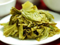 Những lưu ý khi ăn dưa chua để tránh ngộ độc 