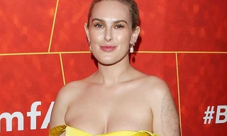 Con gái minh tinh Demi Moore gợi cảm hút mắt