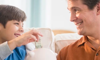 Khác biệt thú vị khi nuôi dạy con giữa phương Tây và phương Đông 