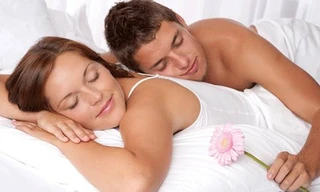 Cẩn trọng 'tiền mất tật mang' với thuốc xịt cải tạo kích thước 'cậu nhỏ'