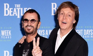 Gần 80 tuổi, cựu thành viên The Beatles vẫn trẻ trung phong độ