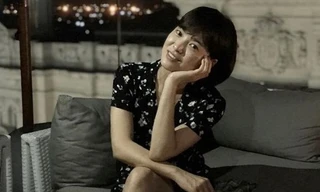 Hình ảnh mới của Song Hye Kyo ở Cuba: Tóc ngắn mặt mộc trẻ trung