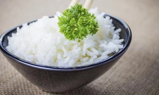 Bị dị ứng, thiếu nữ 15 năm không ăn được cơm