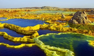 Những địa điểm kỳ lạ trên trái đất như hành tinh khác 