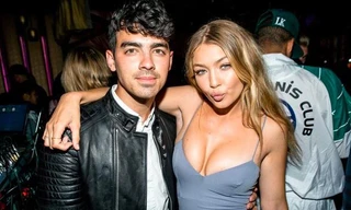 'Thiên thần nội y' chia tay bạn trai nổi tiếng vì... bận 