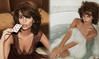 'Mỹ nhân mặc bikini đẹp nhất’ Emily Ratajkowski gợi tình táo bạo