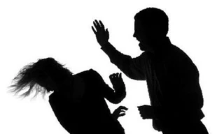 Ứng xử khi tình yêu nhuốm màu bạo lực