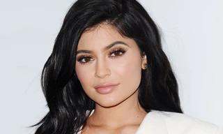 Em gái 'hot girl' của Kim Kardashian sinh con ở tuổi 20