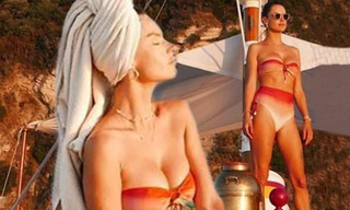 Alessandra Ambrosio quyến rũ 'vạn người mê' ở vùng biển Ý