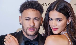 Bạn gái nóng bỏng của siêu sao Neymar lộ clip tình ái