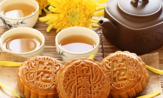 Bánh Trung thu ngon miệng nhất khi ăn uống kèm những thứ này