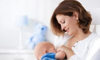 Nuôi con sữa mẹ giảm nguy cơ mắc bệnh tim ở phụ nữ đến 15 năm