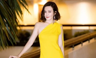 Mỹ nhân ‘Hoàng Phi Hồng’ Quan Chi Lâm U60 vẫn mặn mà gợi cảm