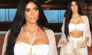 Kim Kardashian diện xuyên thấu siêu quyến rũ ở Las Vegas
