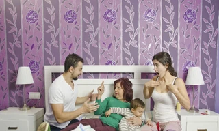 Mẹ chồng bảo tôi sinh 3 con trai là... có tội