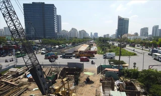 Xuyên đêm di dời hạ tầng kỹ thuật để tái thi công hầm chui 830 tỷ đồng ở TPHCM 