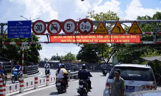 Hoàn thành sửa chữa cầu thép An Phú Đông sau sự cố sà lan đâm va