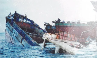 Trục vớt tàu là công việc khó khăn, nguy hiểm