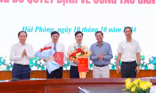 Bản tin 8H: Bổ nhiệm Giám đốc Sở Nội vụ, Phó Trưởng ban Tổ chức Thành ủy Hải Phòng