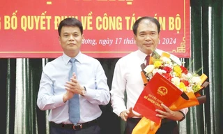 Bản tin 8H: Chủ tịch HĐND huyện giữ chức Giám đốc Sở Tài nguyên Môi trường