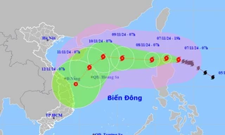 Hà Nội hanh khô trong ngày lập đông, Nam bộ mưa dông