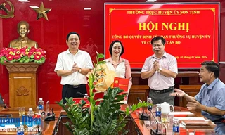 Bản tin 8H: Nữ cán bộ tỉnh được luân chuyển về làm Bí thư Đảng ủy xã