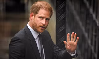 Cuộc trò chuyện giữa Vua Charles và Harry chỉ kéo dài 30 phút