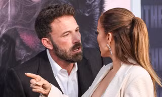 Jennifer Lopez từ bỏ cứu vãn hôn nhân với Ben Affleck