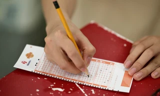 Bản tin 8H: Vietlott liên tục tìm thấy tỷ phú 