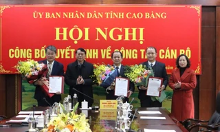 Bản tin 8H: Công bố quyết định về công tác cán bộ tại Cao Bằng 