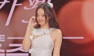 Jennie giải thích lý do tách BlackPink 